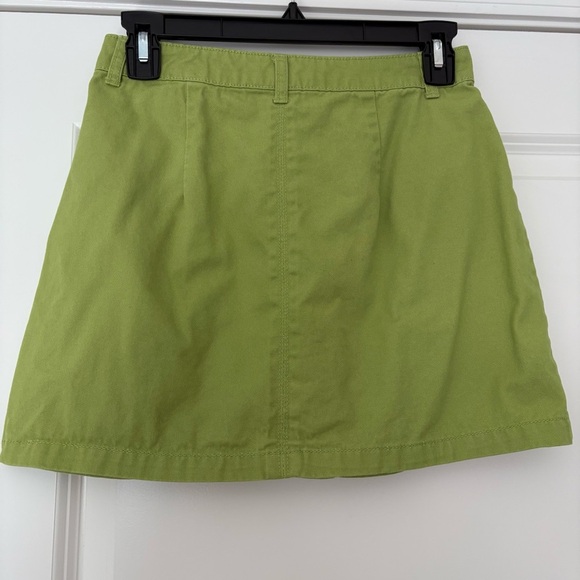Forever 21 Green Mini Skirt with Pockets - Picture 5 of 7